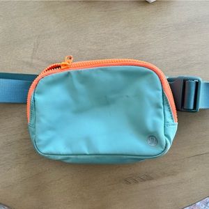 Lululemon Fanny pack